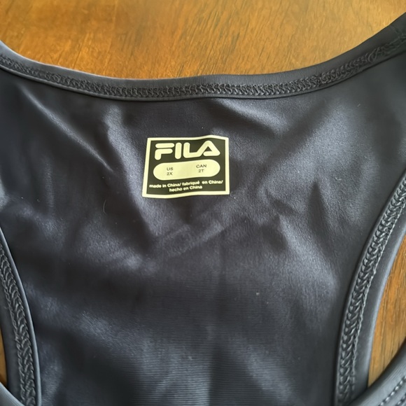 Fila workout 2x size  medium up to 2x depending on your body - Picture 2 of 4